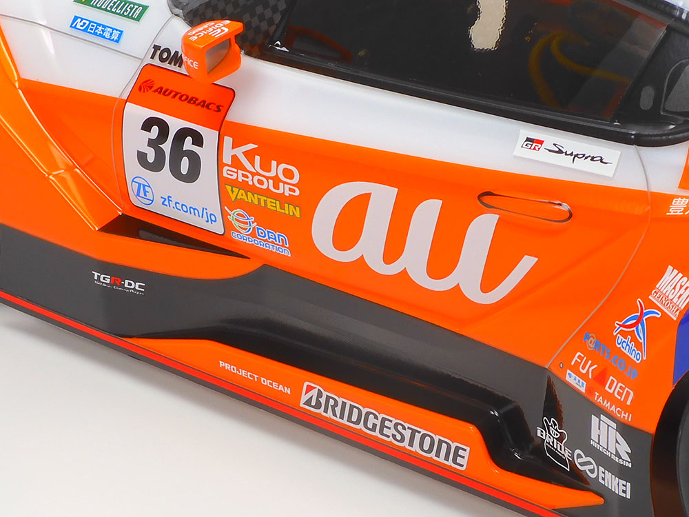 Tamiya 58703 1/10 SCALE R/C 4WD HIGH PERFORMANCE RACING CAR au TOM'S GR Supra (TT-02 CHASSIS)
